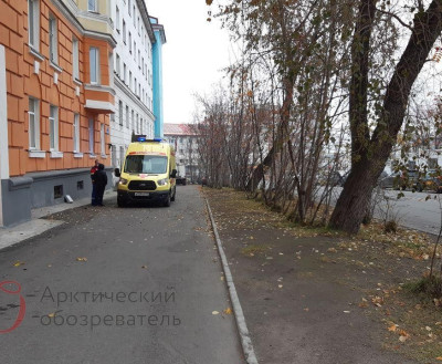 Труп мужчины обнаружили в машине на улице Профсоюзов