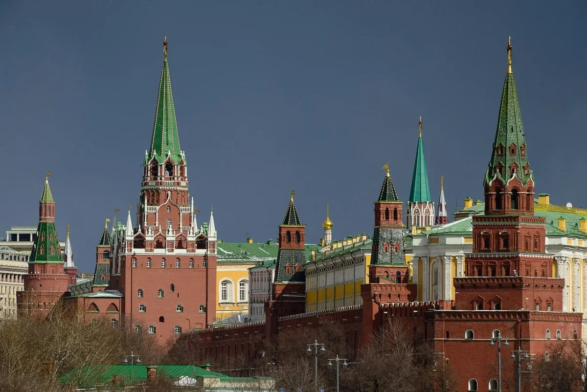 Путин освободил трёх министров от занимаемых должностей