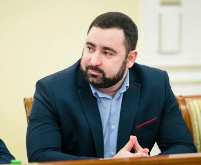 Иван Пархоменко не остался в должности замминистра цифрового развития из-за трёхкратного сокращения зарплаты