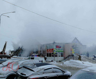 В Мурманске сгорел один из старейших торговых центров