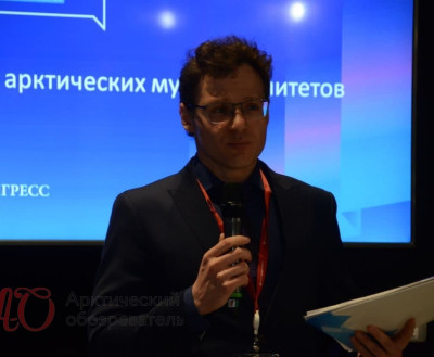 Глава Кольского района незаконно себе начислил премию на 840 тысяч рублей