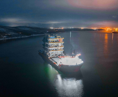 ФОТО ДНЯ: Арктическое транспортное судно «AUDAX» на рейде в Кольском заливе