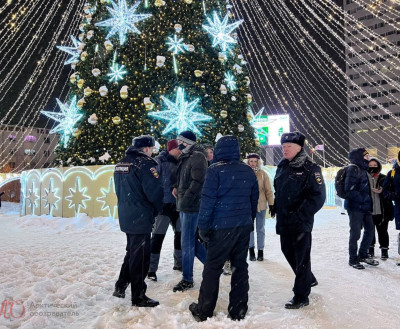 Мурманчане на площади Пяти Углов приняли участие в акции СВО