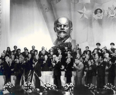 ДАТА: 6 мая 1985 года Мурманску было присвоено звание города-героя