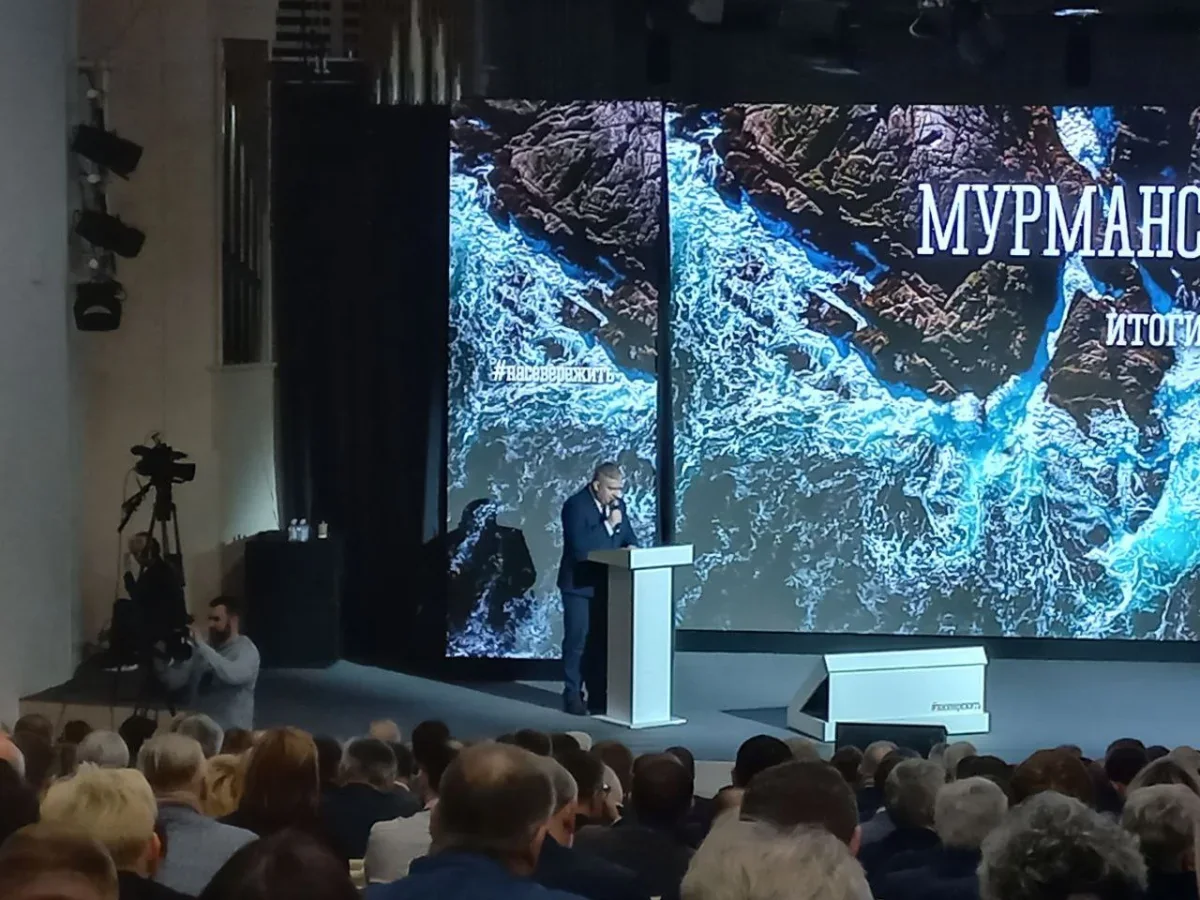 16:26 Председатель "Партии пенсионеров" Андрей Иванов не стал задавать вопросы губернатору.