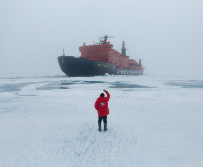 ФОТО ДНЯ: Путешественник Фёдор Конюхов на льдине в районе Северного полюса