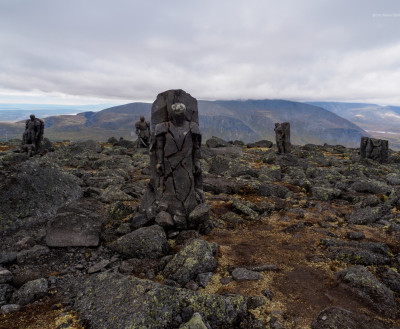 ФОТО ДНЯ: Каменные великаны на горе Айкуайвенчорр