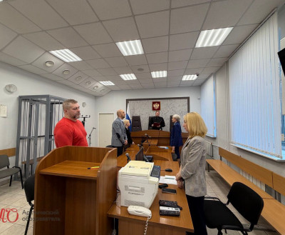 Cуд приговорил экс-главврача Константина Биджоева и его бывшую подчинённую Анастасию Барковскую к условным срокам